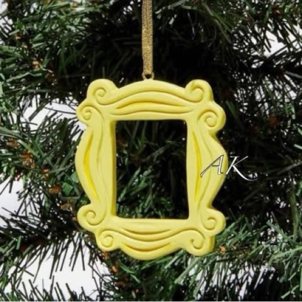 FRIENDS Iconic Peephole ChristmasTree Ornament